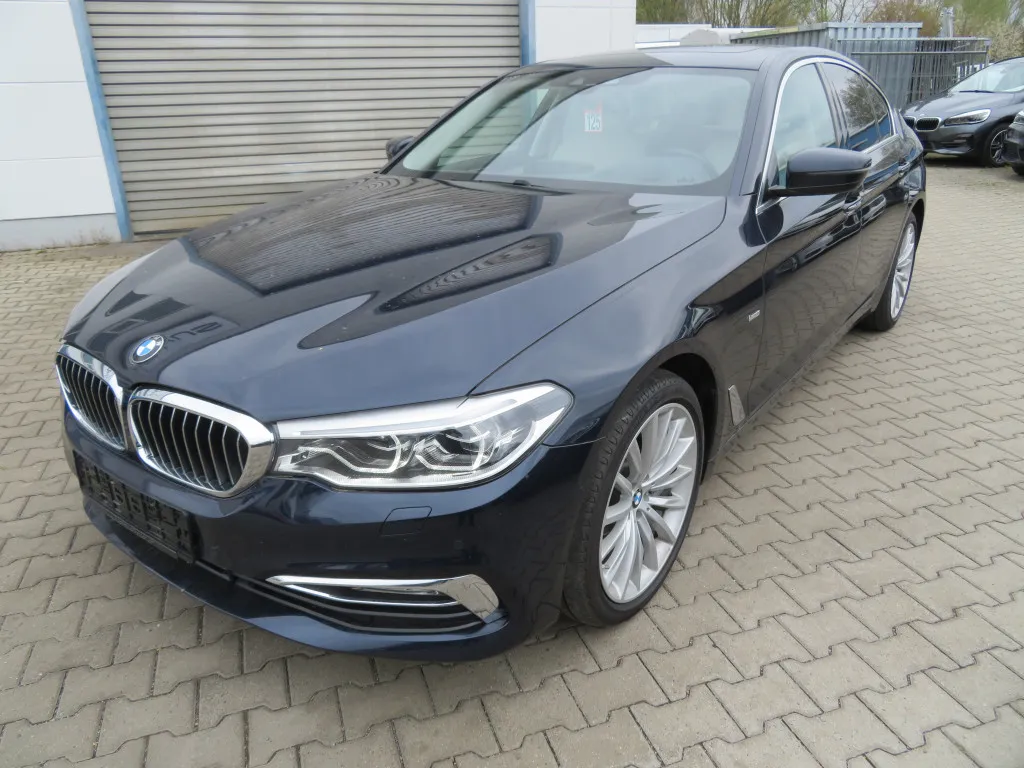 BMW 540 D XDRIVE LUXURY LINE*NAPPA*NAV PROF*PANO*H&K Image 3