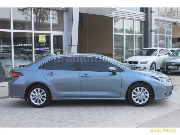 Toyota Corolla 1.5 Dream Image 3