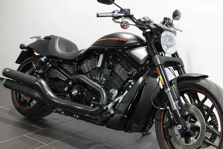 Harley-Davidson VRSCDX Image 6